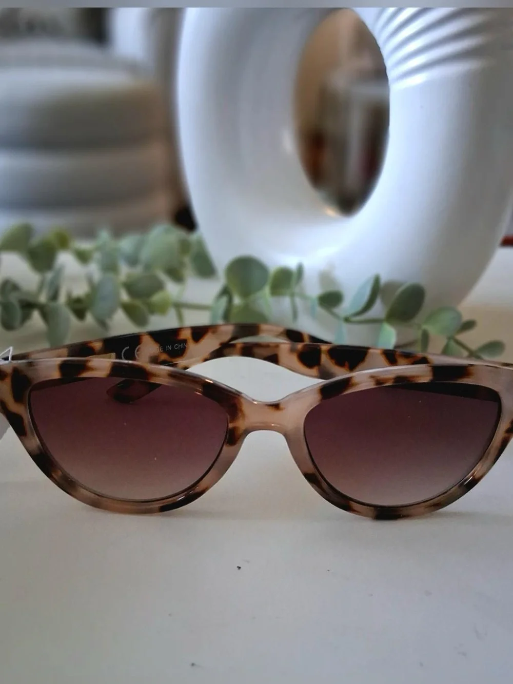 J.CREW BLONDE TORTOISE CAT EYE SUNGLASSES NWT